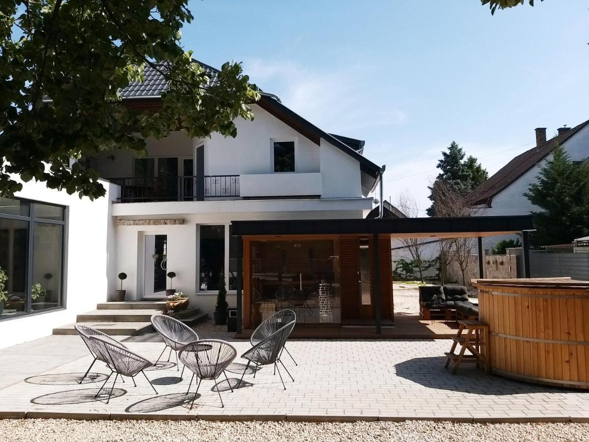 Hotel A16 Design Panzio Harkány Zewnętrze zdjęcie