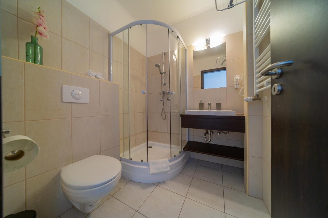 Hotel A16 Design Panzio Harkány Zewnętrze zdjęcie